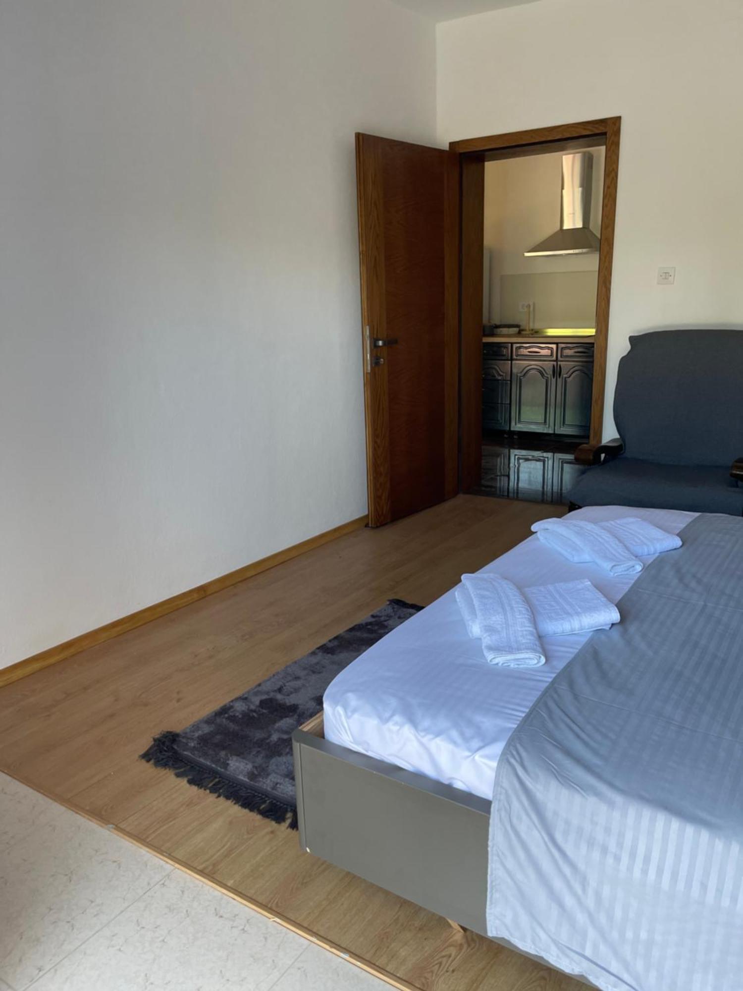 Apartaments Queen Улцинь Экстерьер фото