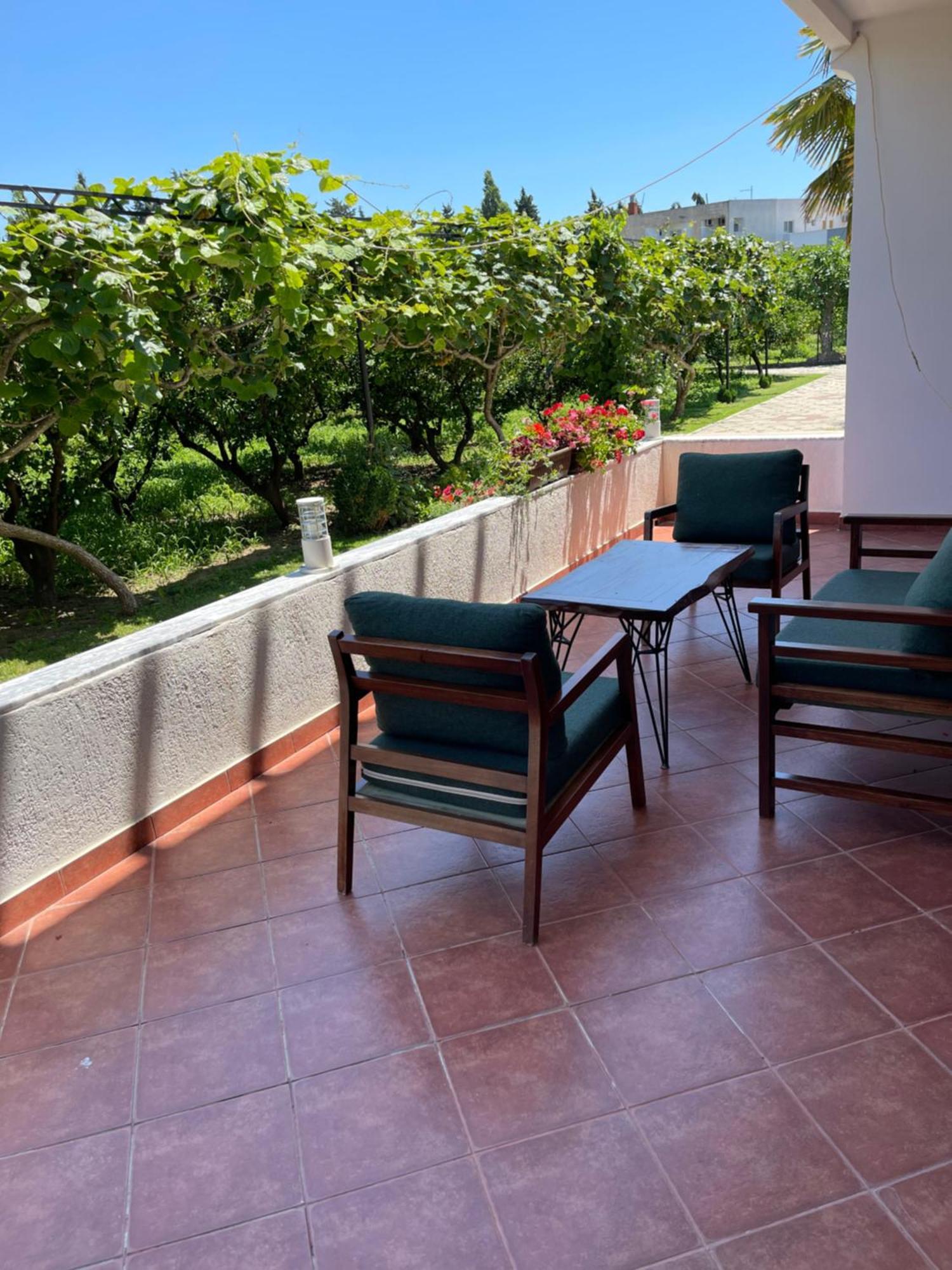 Apartaments Queen Улцинь Экстерьер фото